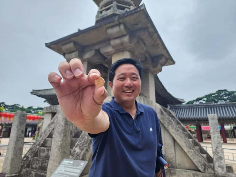 Gyeongju: Private Car Tour with a Licensed Tour Guide - Bulguksa Temple and the Silla style in stone