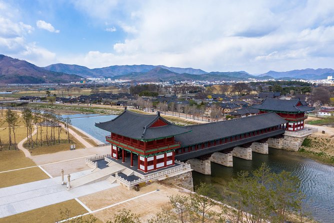 Gyeongju Small Group photo Tour (Max 6 Pax) - Gyochon Village slows the pace