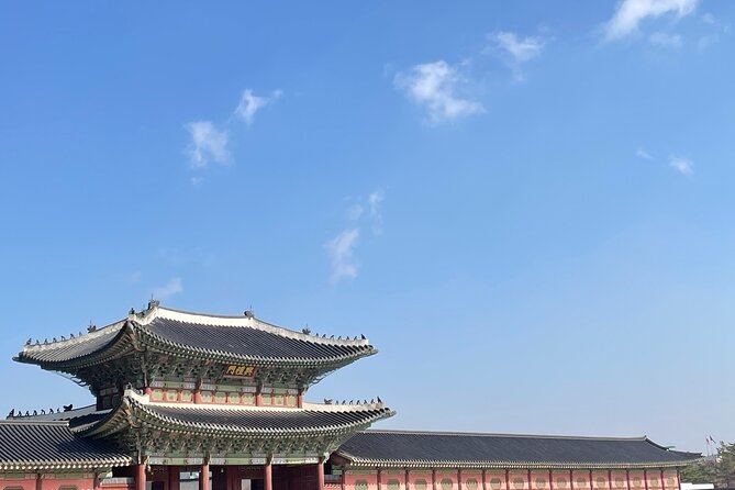 Half day Morning Seoul City Tour(Temple & Gyeongbok Palace) - The ginseng museum and shopping stop