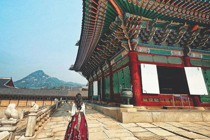 Hanbok Photoshoot and History Tour at Gyeongbokgung Palace - James, Jacob, and the group dynamic