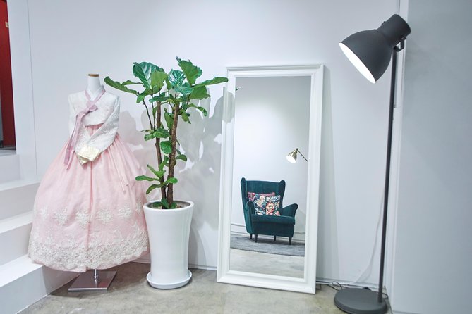 Hello Hanbok - Choosing and checking your hanbok