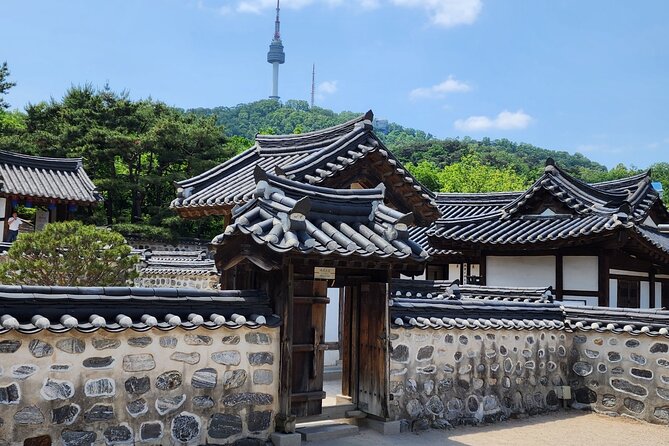 Highlights of Seoul Tour in Seoul: Deoksugung & N Seoul Tower - What the $32 price really covers