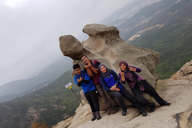 Hike at Mt. Bukhansan National Park with professional Guide(including Lunch) - Why Bukhansan makes such a good Seoul day trip