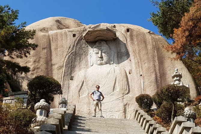 Hike at Mt. Bukhansan National Park with professional Guide(including Lunch) - A mountain temple brings a quieter pause