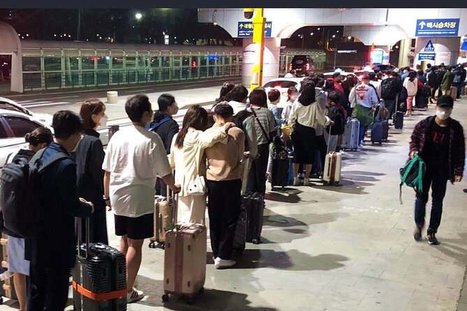 Jeju Airport Transfer - The driver communication is a real advantage
