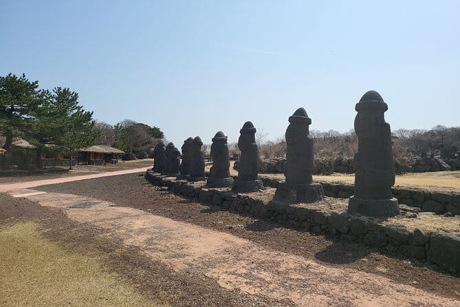 Jeju Customize Private VAN Tour of East or West or South (~8pax) - Seogwipo Maeil Olle Market for a real food break