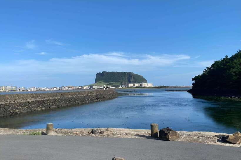 Jeju East: K-Drama Filming Spots Tour with Hotel Pickup - Gwangchigi Beach and the Jeju coast