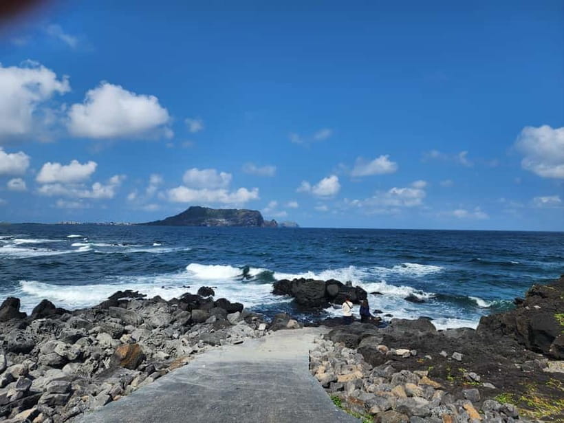 Jeju Highlights Day Trip (East Course) - Seongsan Ilchulbong is the day’s big geological sight