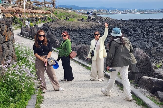 Jeju Island Popular Sightseeing Private Car Charter Tour 5/9hours - Why a private car makes sense on Jeju