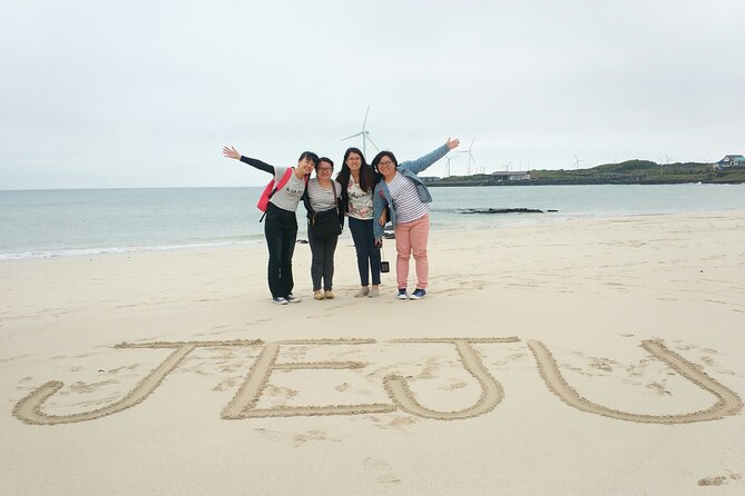 Jeju island Private Tour - UNESCO Day Tour & Haenyeo Performance - What this Jeju private tour is really good at