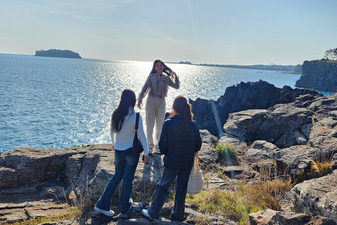 Jeju island Southern Unesco Mt.halla ONE day Bus Tour - Cheonjeyeon Falls and the Pond of the Gods
