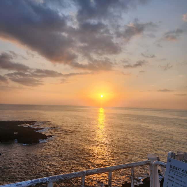 Jeju Island: Sunrise Guided Tour with Hotel Pickup - Weather, clothing, and the small details that matter