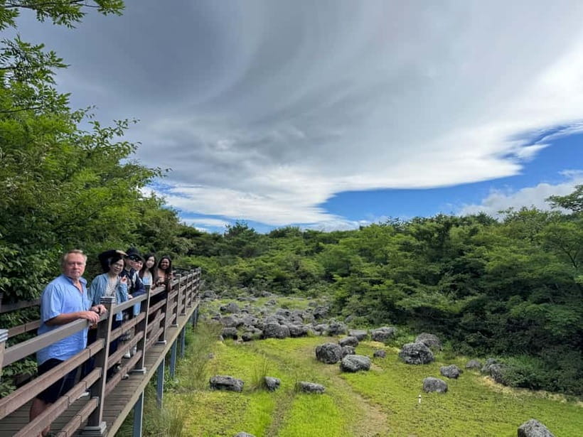 Jeju: Popular Sightseeing Private Car Charter Tour - Family routes that keep children interested