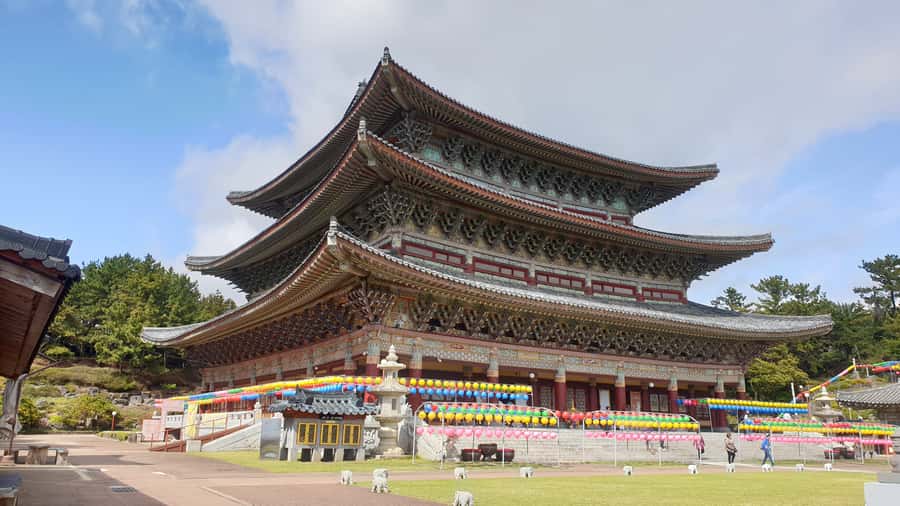 Jeju Premium Small Group UNESCO Day Tour - South - Weather can change the character of the day