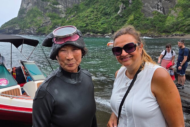 Jeju Private Taxi Tour with a Licensed English Guide-Driver - Should you book the Jeju private taxi tour?