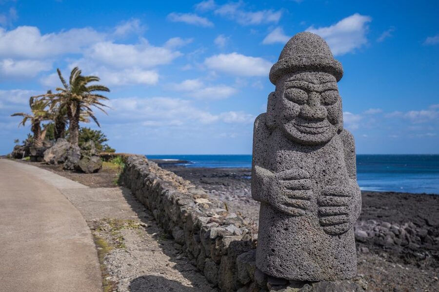 Jeju: Private VIP Day Tour with Tickets - West route: gardens, tea fields, and volcanic coast