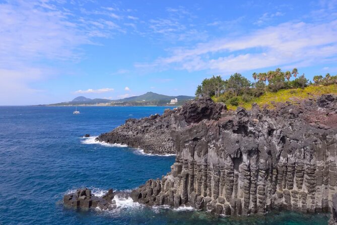 Jeju: UNESCO-Listed Southern Authentic Day Tour - Starting near Hallasan at Eoseungsaengak