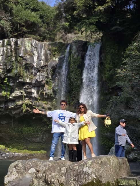 Jeju: West & South Full-Day Authentic Tour - Key points at a glance