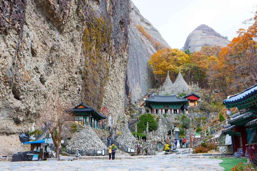 Jeonju: Essence of Jeonju, Hanok Village & Maisan Mountain - What BH Chung adds to the day