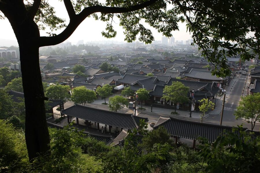 Jeonju: Essence of Jeonju, Hanok Village & Maisan Mountain - Timing, walking, and who should book