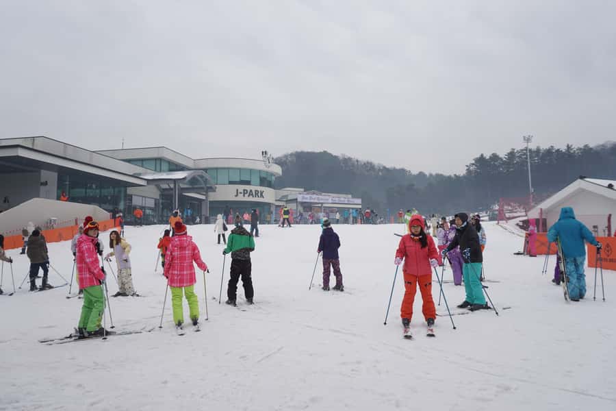 Jisan Forest Resort: Ski Full-Day Tour or Shuttle from Seoul - Why Jisan works for a Seoul winter day