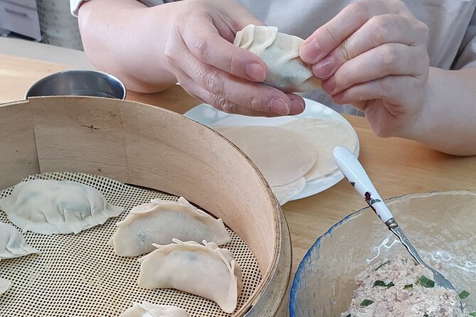 K-food cooking Japchae Mandu Tteokbokki & Fishcake - Korean sweets that change with the season