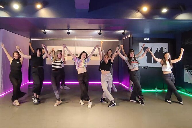 K-pop Dance Class in Seoul (Incl. video shooting & editing) - Group class or private session?
