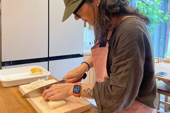 Kimchi class with Chef Hakyung near Gyeongbokgung place - Practical details before you book