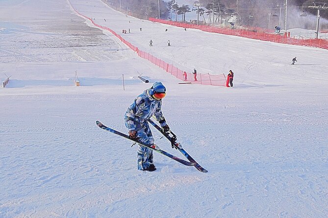 Korea Ski Tour from Seoul - Jisan Resort with Isaac Toast - Free time on the slopes