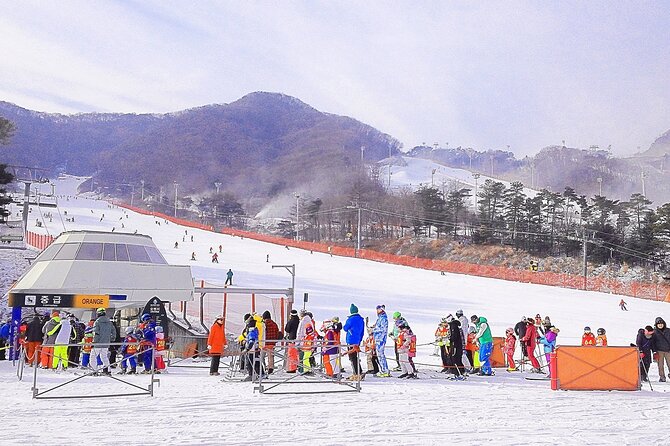 Korea Ski Tour from Seoul - Jisan Resort with Isaac Toast - Equipment, clothing, and the real price