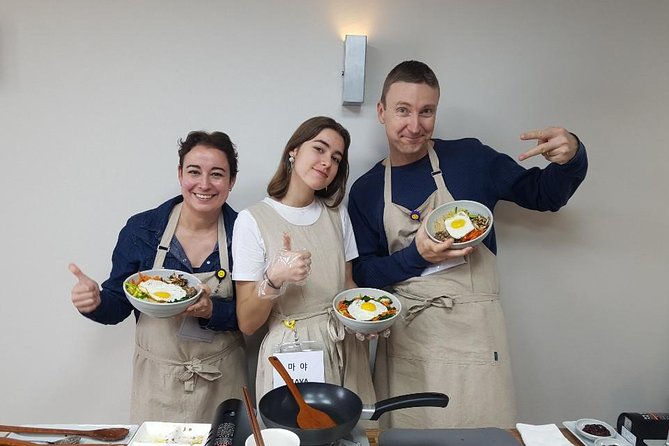 Korean cooking class in Haeundae, Busan - Bibimbap, seaweed soup, and Korean pancake
