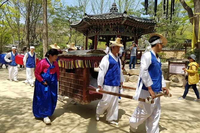 Korean Folk Village Afternoon Half day Tour - The 40-minute ride from central Seoul