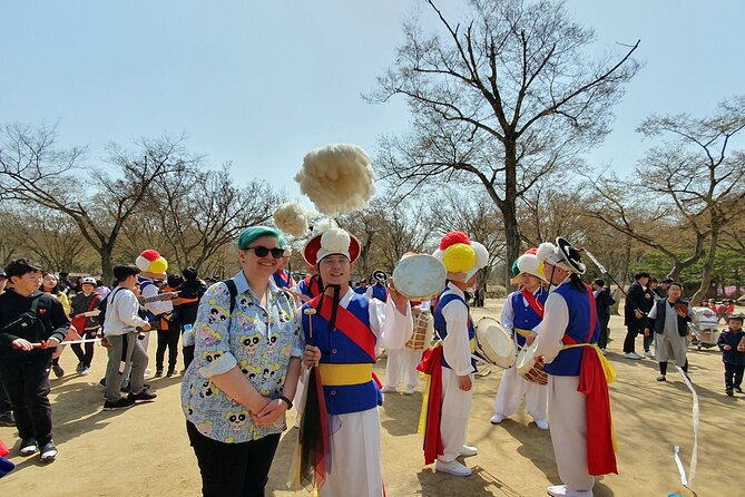 Korean Folk Village Half-day Guided Tour from Seoul - Entering a Joseon-era village built from relocated homes