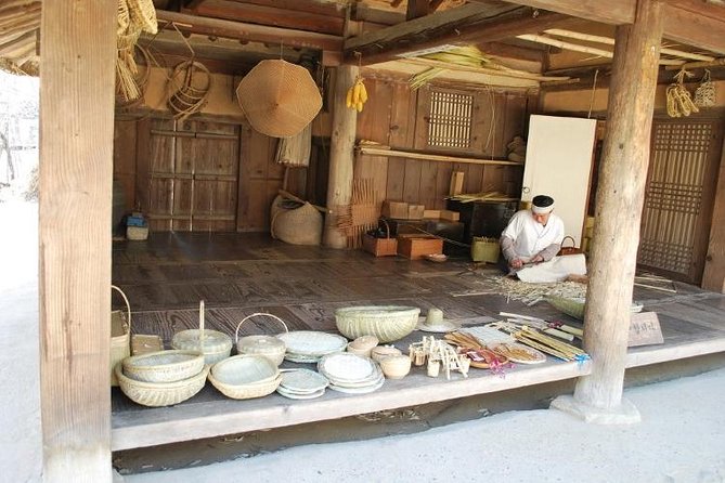 Korean Folk Village Half-day Guided Tour from Seoul - Watching folk music, dance, and tightrope acrobatics