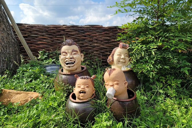 Korean Pottery Town Tour with the pottery class from Busan - Making your own pottery piece