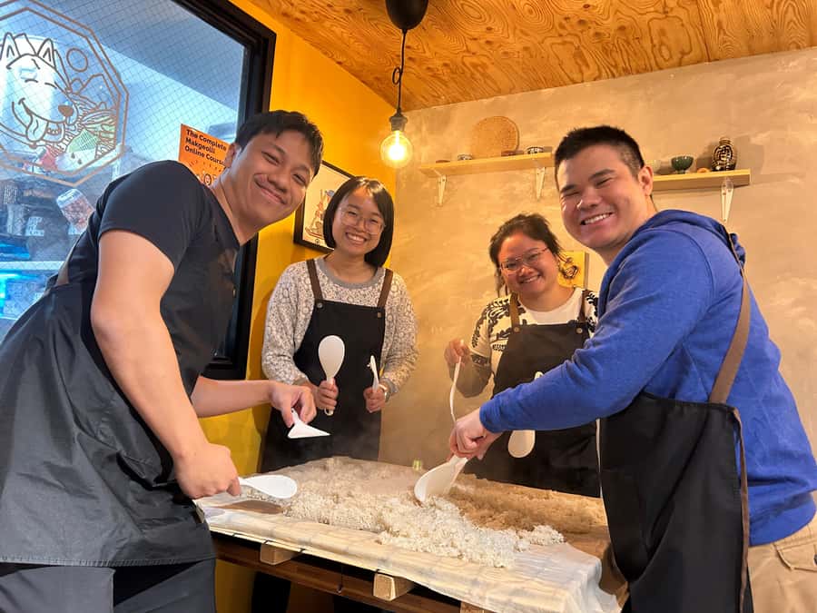 Learn and Craft Makgeolli in a Traditional Brewery - Key points at a glance