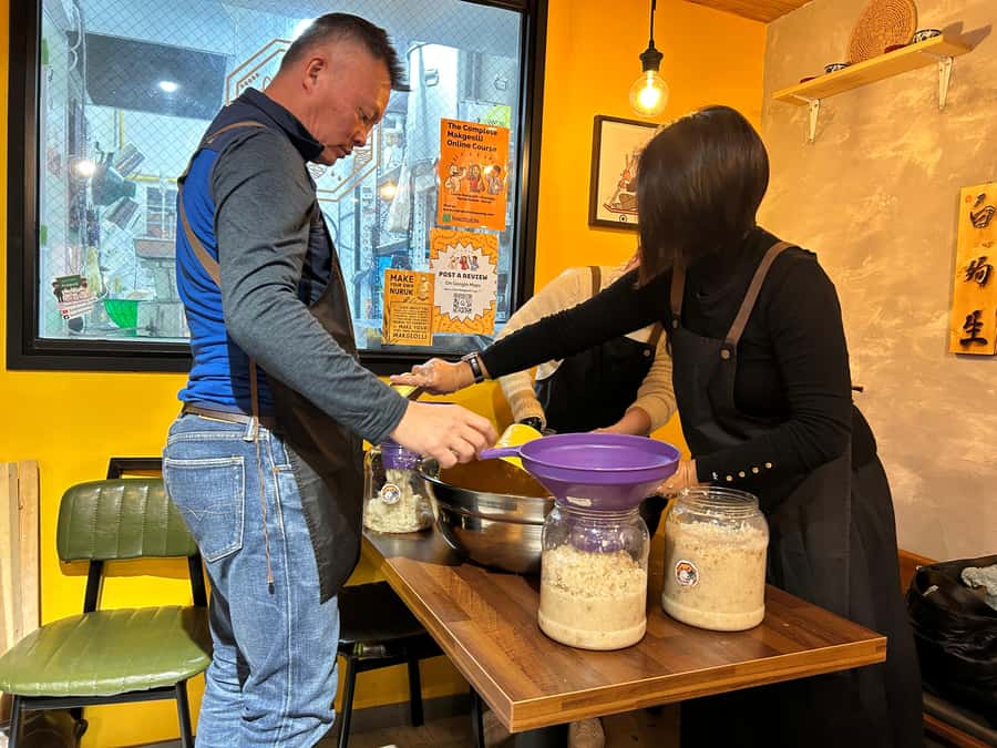 Learn and Craft Makgeolli in a Traditional Brewery - Why the tasting matters
