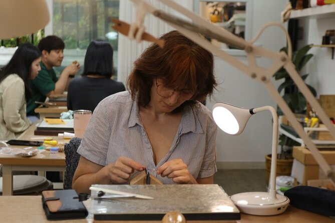 Leather Products Workshop in Seoul - Why the two-hour format works for couples and friends