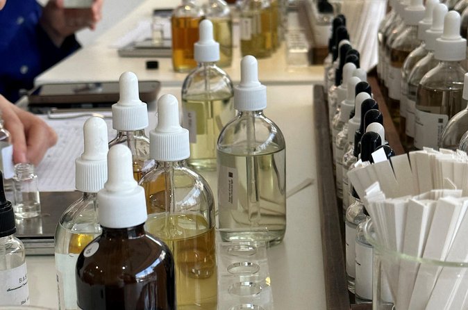 Make your K-scent perfume: Modern oneday class in Seoul - What the two-hour schedule feels like