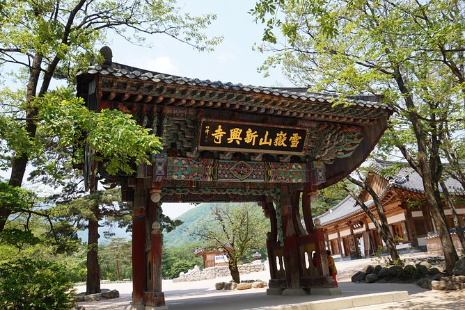 Mount Seorak and Nami Island One Day Tour from Seoul - Three hours among Seoraksan’s peaks