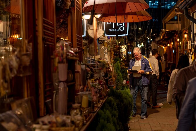 Night Flexible Private Guided Tour in Seoul(Optional Layover) - N Seoul Tower and the city lights
