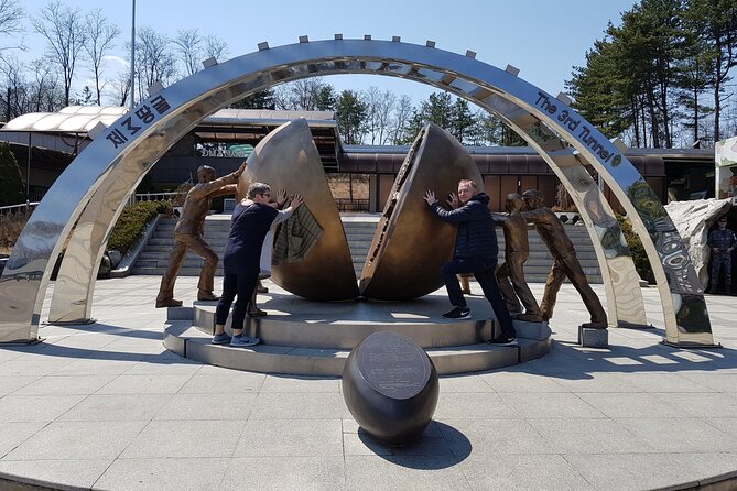 One day Private DMZ Tour & Gamaksan suspension bridge - Guide Bergen Park and the private-tour advantage