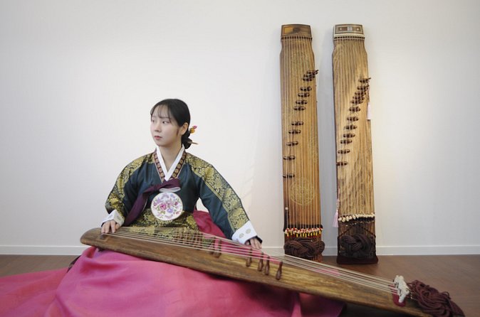 Play Gayageum in Hanbok Cultural Experience in Bukchon - Who will enjoy this most