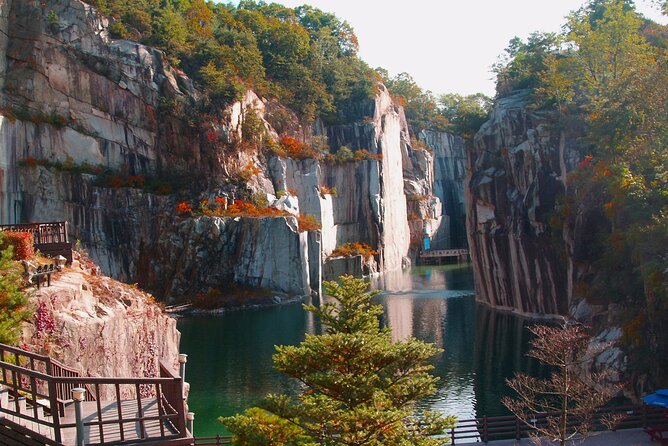 Pocheon Art Valley, Garden & Fruit Picking Day Tour from Seoul - The Garden of Morning Calm and its changing seasons