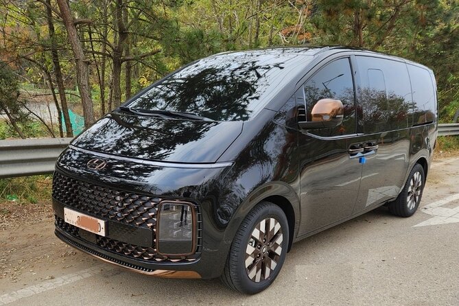 Private Airport Transfer <em> Incheon Airport <-> Seoul (1-5 people) – Key points to know before booking’ /></p>
<ul>
<li><strong>One-way door-to-door service:</strong> Choose Incheon Airport to a Seoul hotel or Seoul hotel to Incheon Airport. A return ride requires a separate booking.</li>
<li><strong>Private vehicle for one to five people:</strong> Only your group rides together, with no shared stops or extra passengers.</li>
<li><strong>Airport pickup with a name board:</strong> The driver checks your flight schedule and waits near your arrival gate.</li>
<li><strong>Five-piece luggage limit:</strong> A standard bag is no larger than 66 by 43 by 29 centimeters. Larger bags count as two pieces.</li>
<li><strong>Return pickup four hours before departure:</strong> This is designed to allow for the long trip from Seoul to Incheon and airport check-in.</li>
<li><strong>Child seat costs extra:</strong> A seat for a child aged 0 to 2 costs 20,000 KRW, paid directly to the driver, and may not be available during busy periods.</li>
</ul>
<h2>Why a private Incheon transfer can make sense</h2>
<p><img width="669" height="446" decoding="async" src=