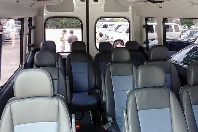 Private Airport Transfer: Incheon Airport to Seoul City 1-12 pax - Finding your driver after baggage claim