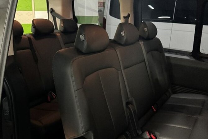 Private Airport Transfer: Seoul City to Incheon Airport (1-5 pax) - The Van, Seats, and Luggage Rules
