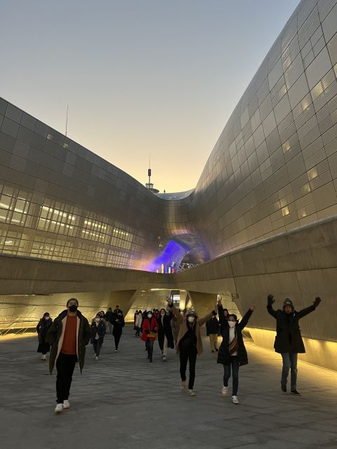 Private Customized Seoul Tour with Your Korean Buddy - Myeongdong and Namdaemun for shoppers