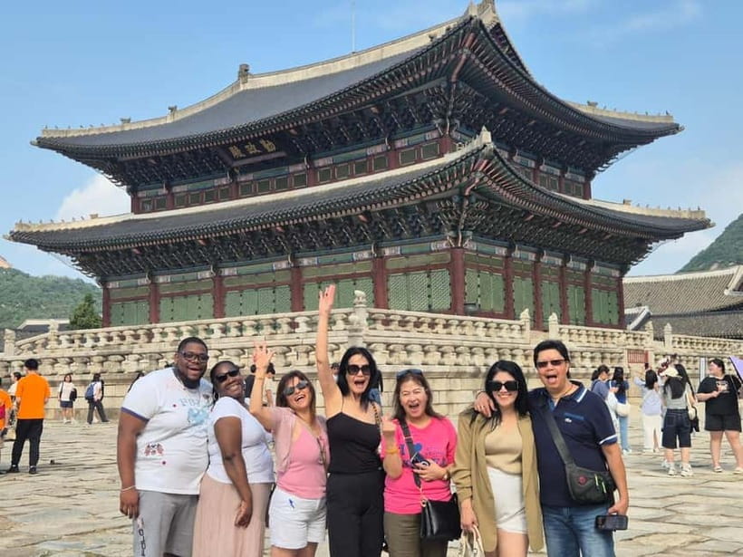 Private Customized Seoul Tour with Your Korean Buddy - Start at your Seoul hotel with a local guide