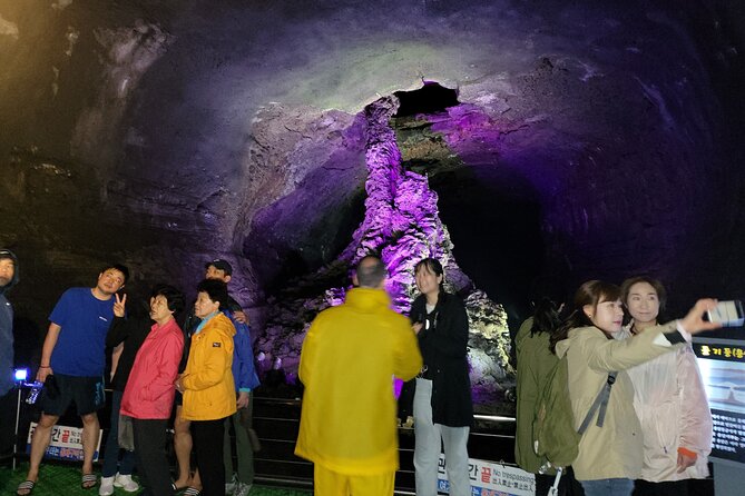Private Day tour East & south & west of All area in jeju island - O’Sulloc and the western coastal road